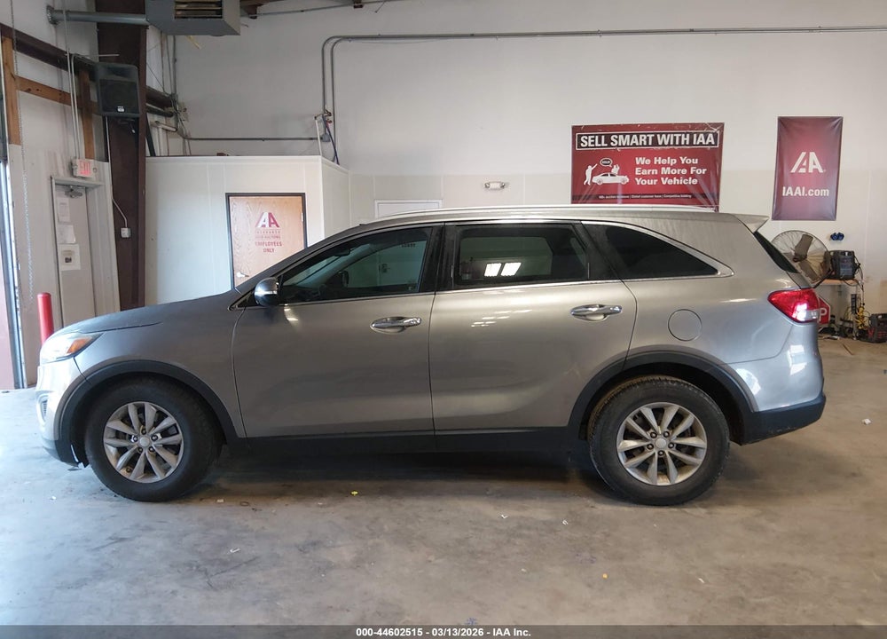 2016 KIA SORENTO 3.3L LX VIN: 5XYPG4A55GG015058