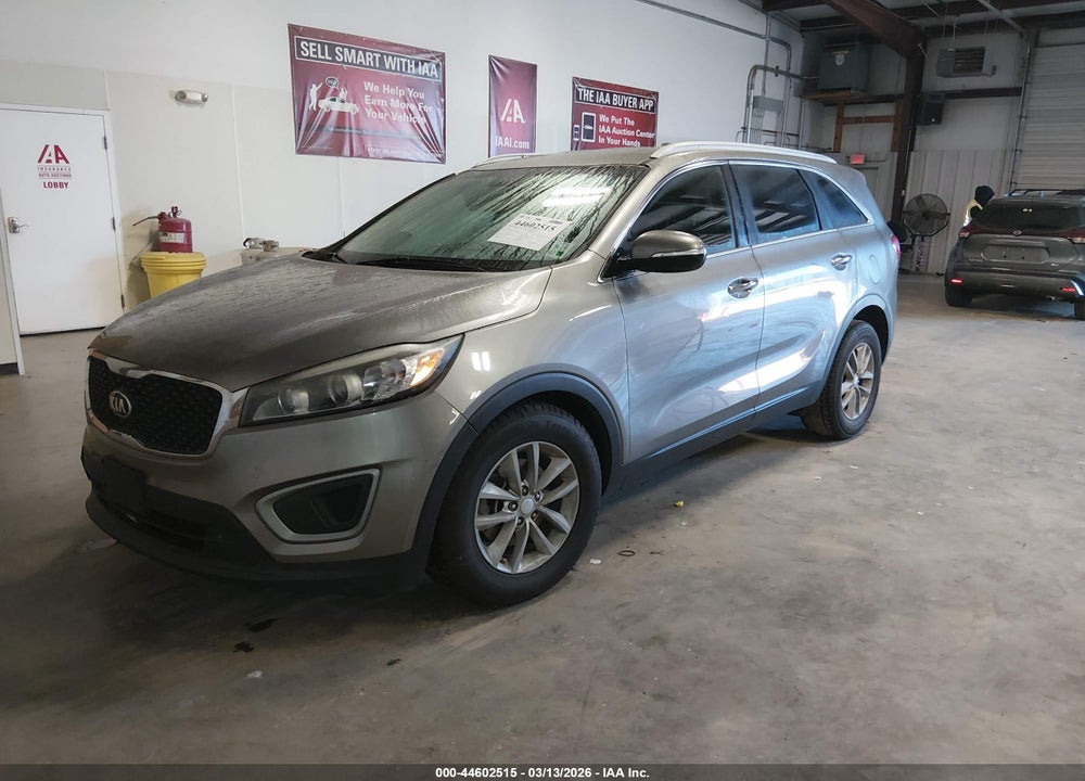 2016 KIA SORENTO 3.3L LX VIN: 5XYPG4A55GG015058