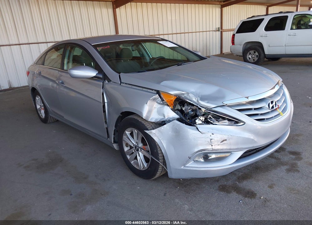 2013 HYUNDAI SONATA GLS VIN: 5NPEB4AC1DH532852