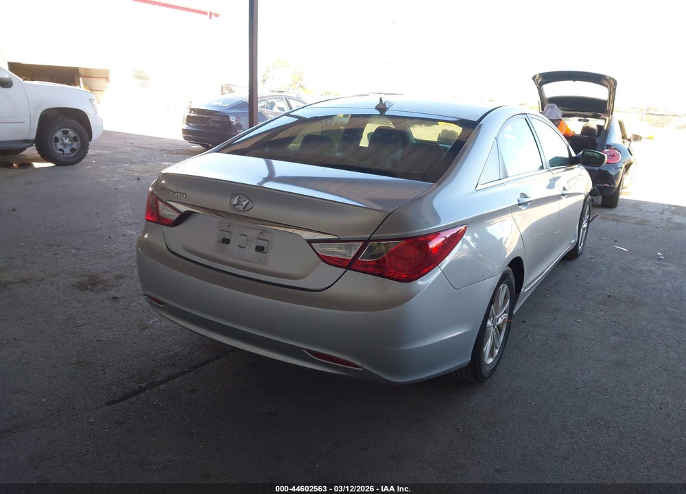 2013 HYUNDAI SONATA GLS VIN: 5NPEB4AC1DH532852