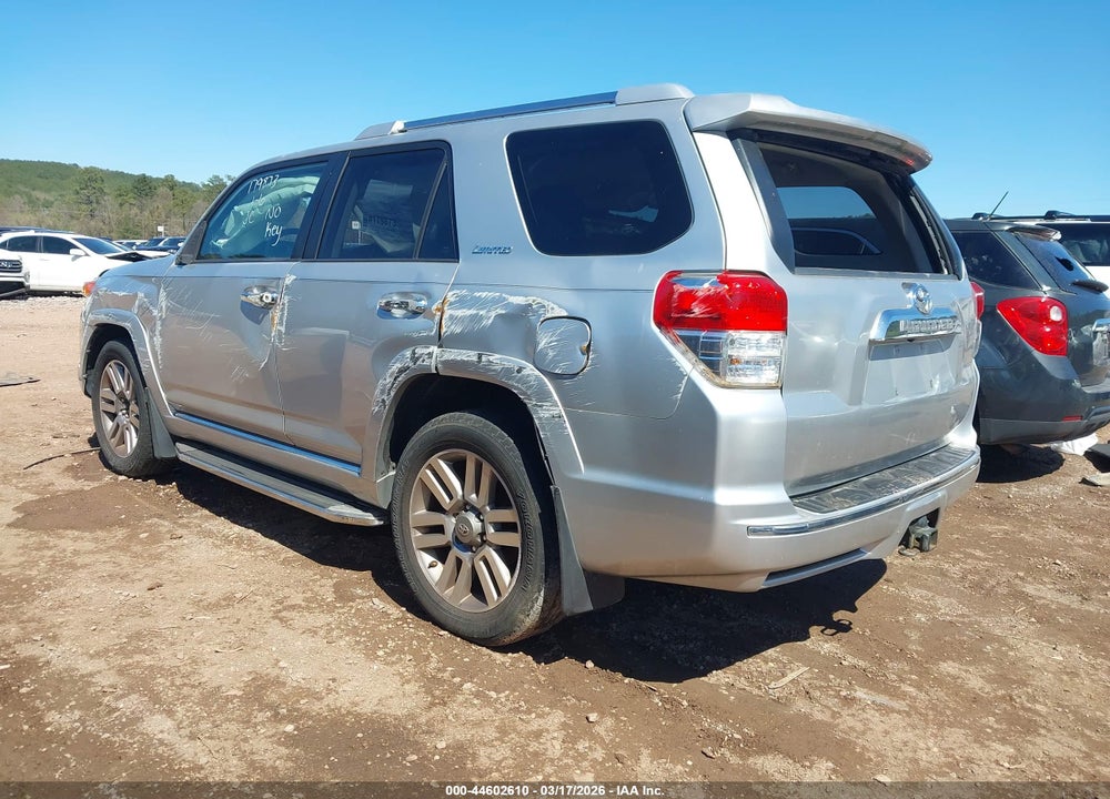 2011 TOYOTA 4RUNNER LIMITED V6 VIN: JTEZU5JR9B5026572