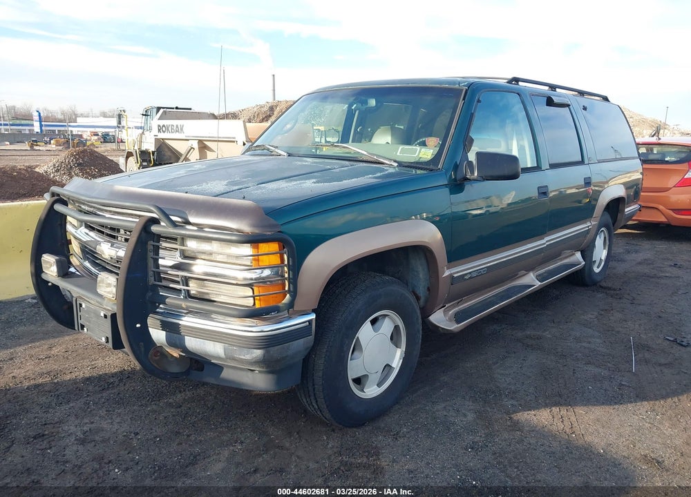 1996 CHEVROLET SUBURBAN K1500 VIN: 3GNFK16R1TG144762