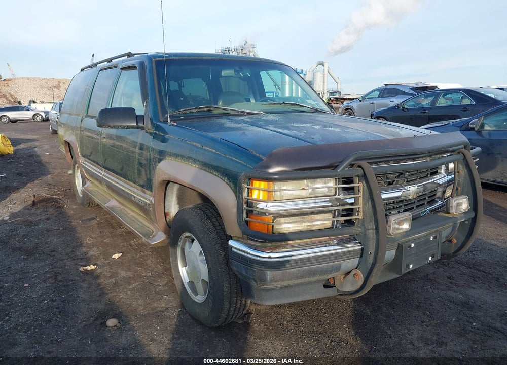 1996 CHEVROLET SUBURBAN K1500 VIN: 3GNFK16R1TG144762