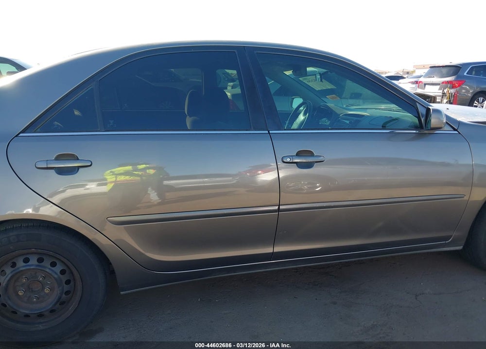 2002 TOYOTA CAMRY LE VIN: 4T1BE32K72U609314
