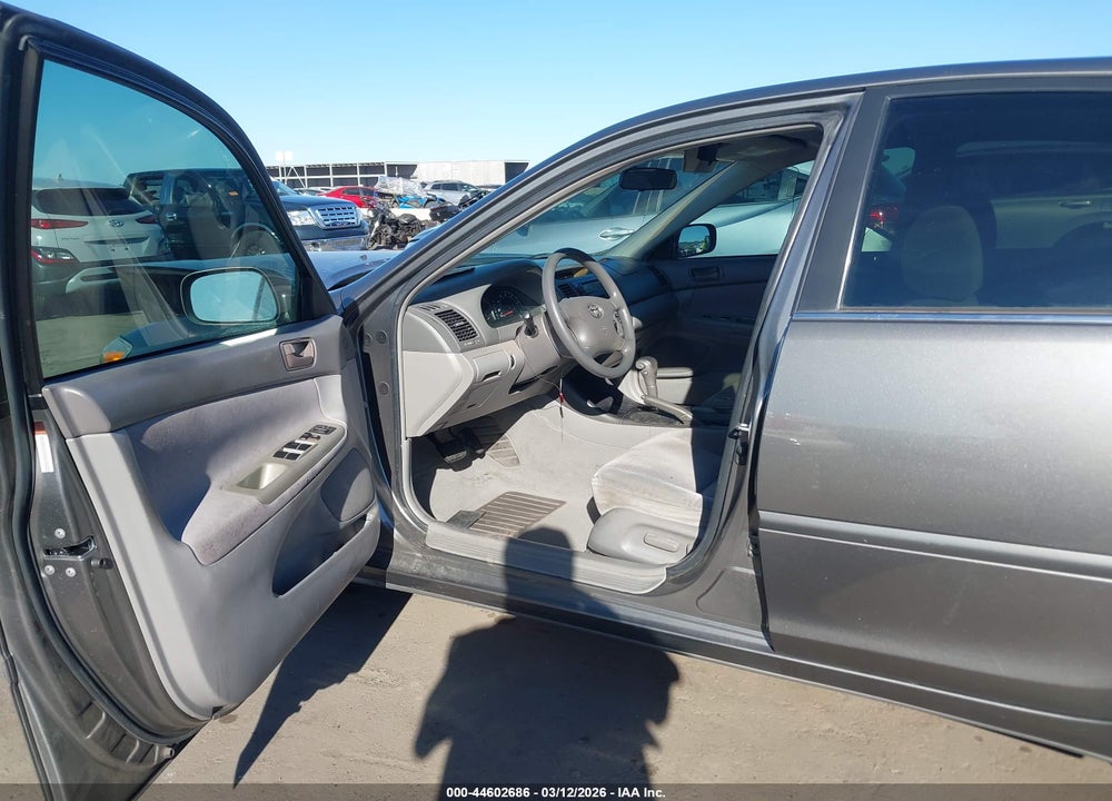 2002 TOYOTA CAMRY LE VIN: 4T1BE32K72U609314