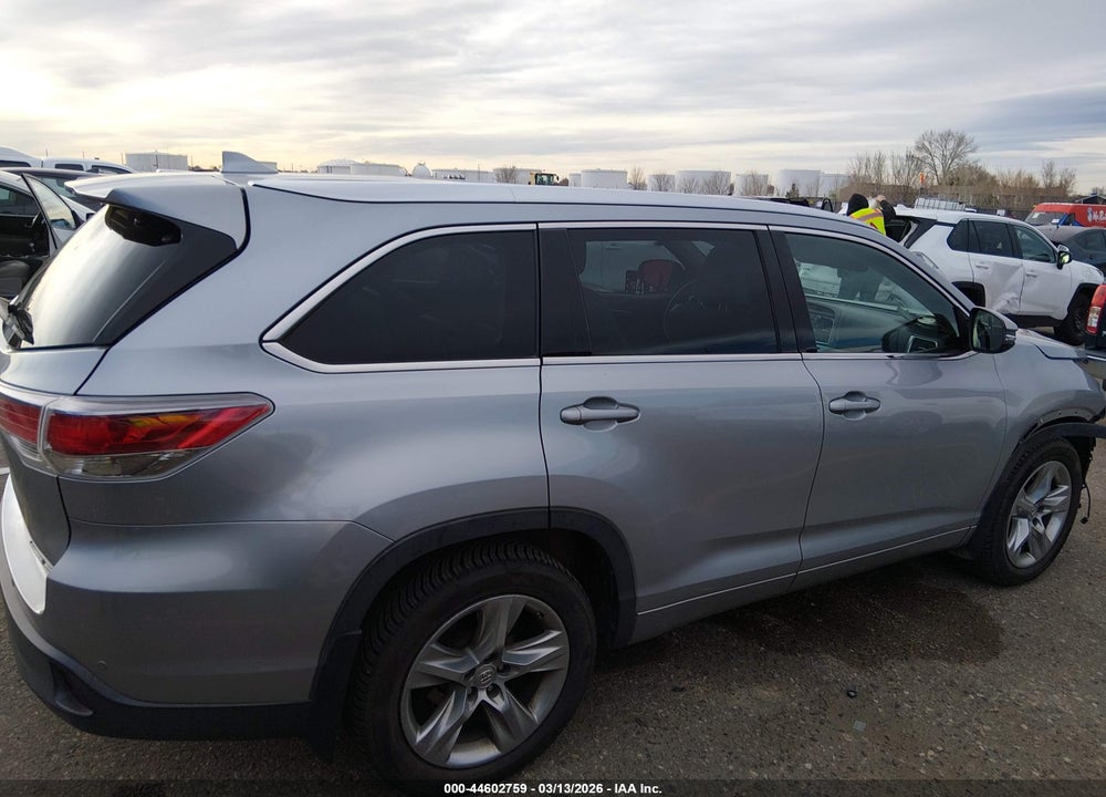 2014 TOYOTA HIGHLANDER LIMITED PLATINUM V6 VIN: 5TDDKRFH5ES071096
