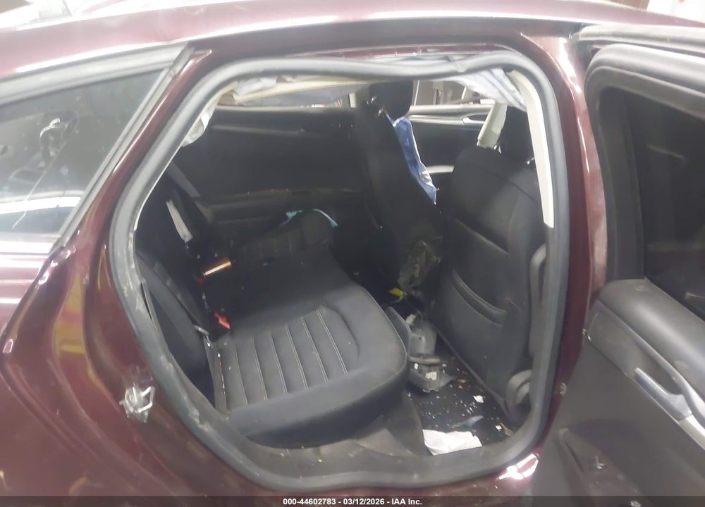 2013 FORD FUSION SE VIN: 3FA6P0H70DR327131