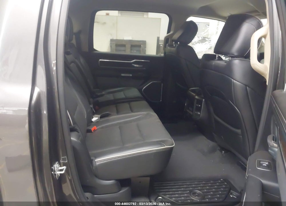 2021 RAM 1500 LAIE  4X4 5'7 BOX VIN: 1C6SRFJM4MN657919