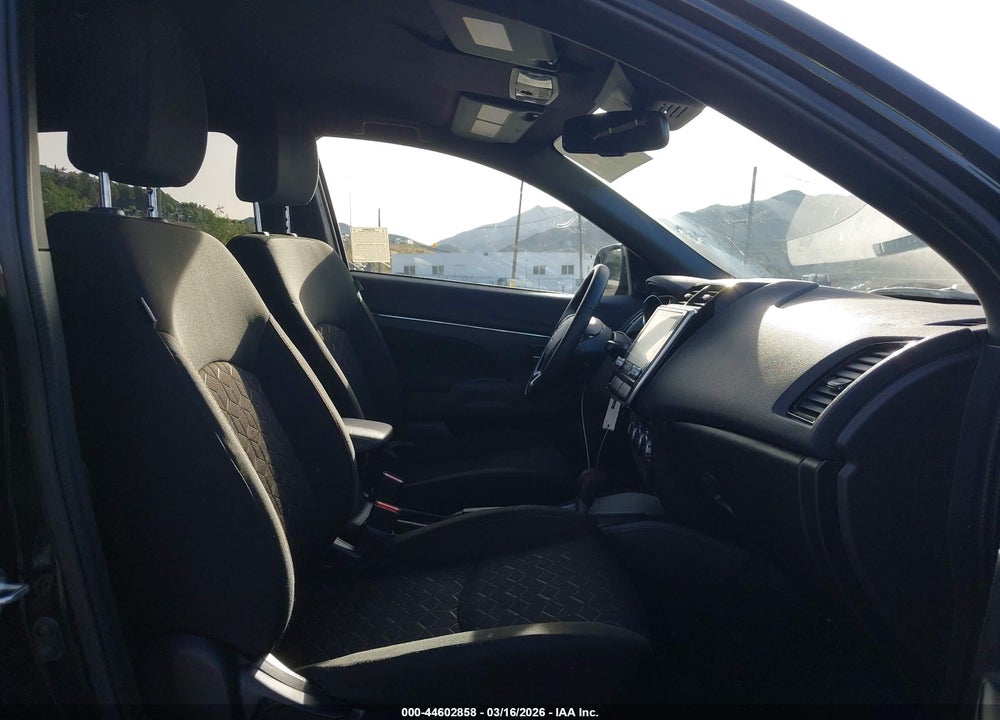 2025 MITSUBISHI OUTLANDER SPORT 2.0 TRAIL EDITION AWC VIN: JA4ARUAU5SU009527
