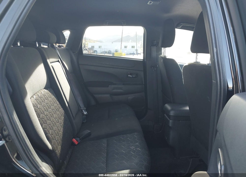 2025 MITSUBISHI OUTLANDER SPORT 2.0 TRAIL EDITION AWC VIN: JA4ARUAU5SU009527