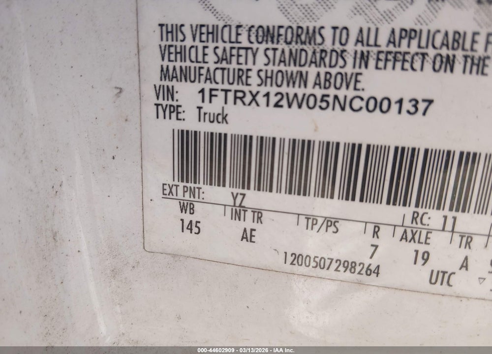 2005 FORD F-150 STX/XL/XLT VIN: 1FTRX12W05NC00137