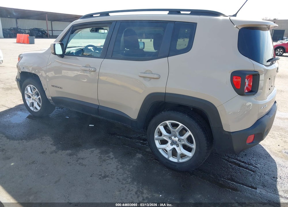 2016 JEEP RENEGADE LATITUDE VIN: ZACCJBBT4GPC67515