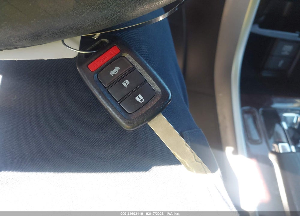 2013 HONDA ACCORD LX VIN: 1HGCR2F33DA108386