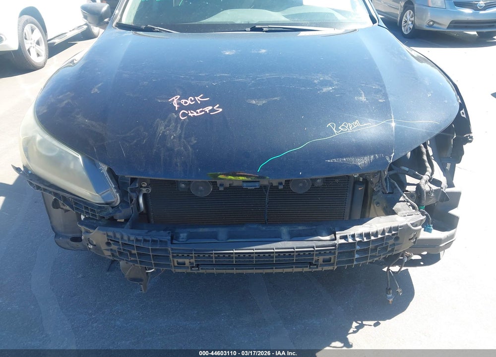 2013 HONDA ACCORD LX VIN: 1HGCR2F33DA108386