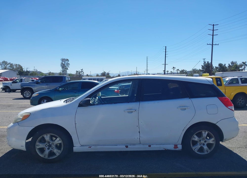 2003 TOYOTA MATRIX XR VIN: 2T1KR32E03C027539