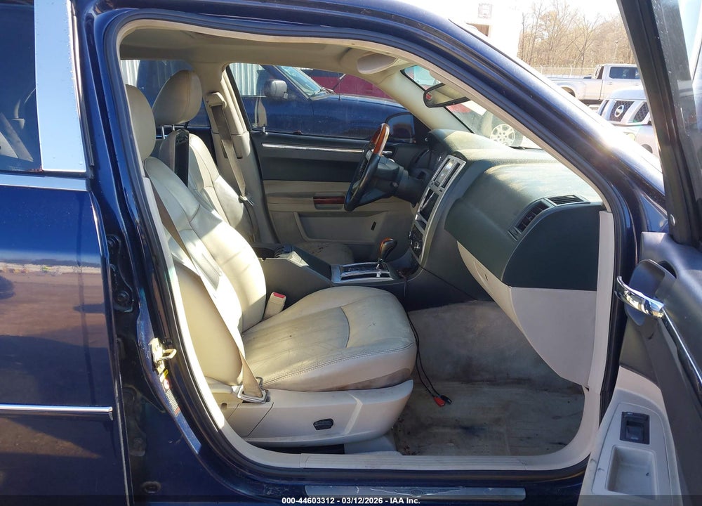 2005 CHRYSLER 300C VIN: 2C3AA63H85H551953