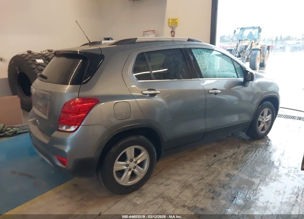 2020 CHEVROLET TRAX FWD LT VIN: 3GNCJLSB1LL158047