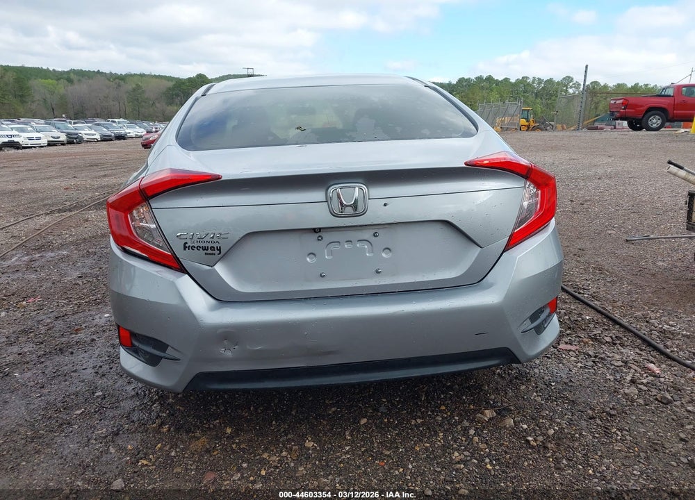 2018 HONDA CIVIC LX VIN: 2HGFC2F50JH564584