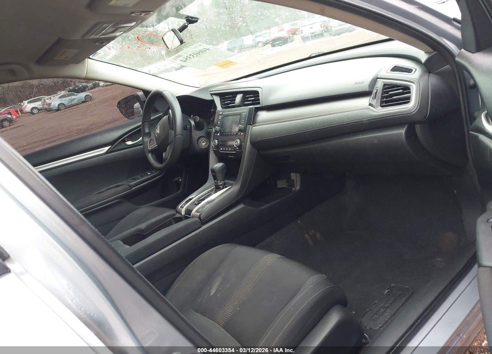 2018 HONDA CIVIC LX VIN: 2HGFC2F50JH564584