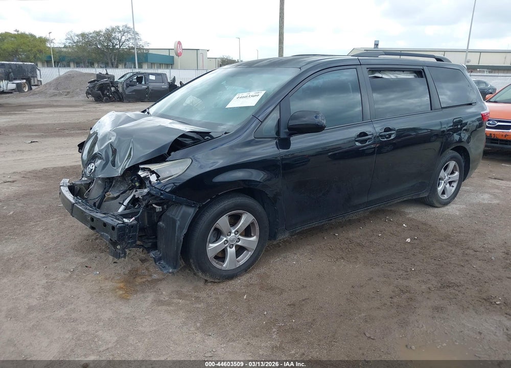 2016 TOYOTA SIENNA LE 8 PASSENGER VIN: 5TDKK3DCXGS731907