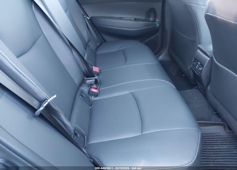 2026 TOYOTA COROLLA CROSS XLE VIN: 7MUDAABG7TV158521