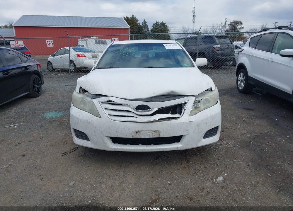 2011 TOYOTA CAMRY LE VIN: 4T1BF3EK9BU633221