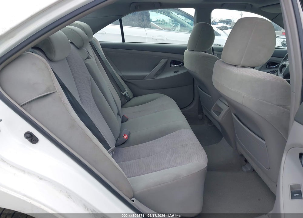 2011 TOYOTA CAMRY LE VIN: 4T1BF3EK9BU633221