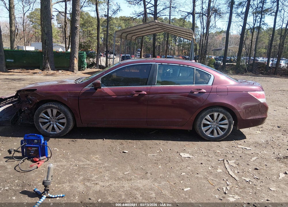 2012 HONDA ACCORD 2.4 EX-L VIN: 1HGCP2F83CA147771
