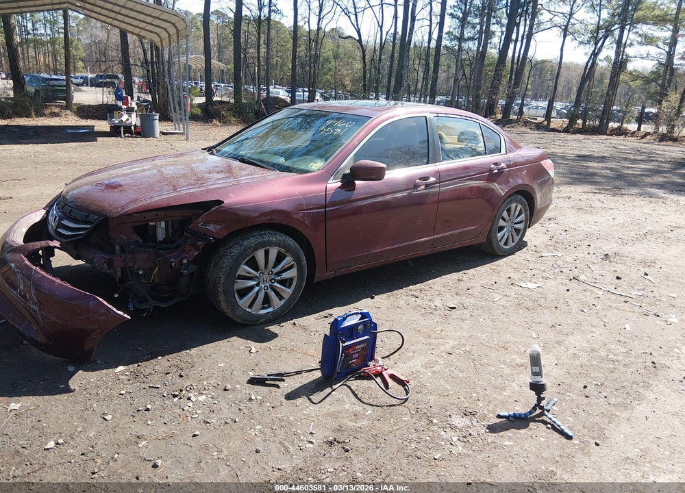 2012 HONDA ACCORD 2.4 EX-L VIN: 1HGCP2F83CA147771