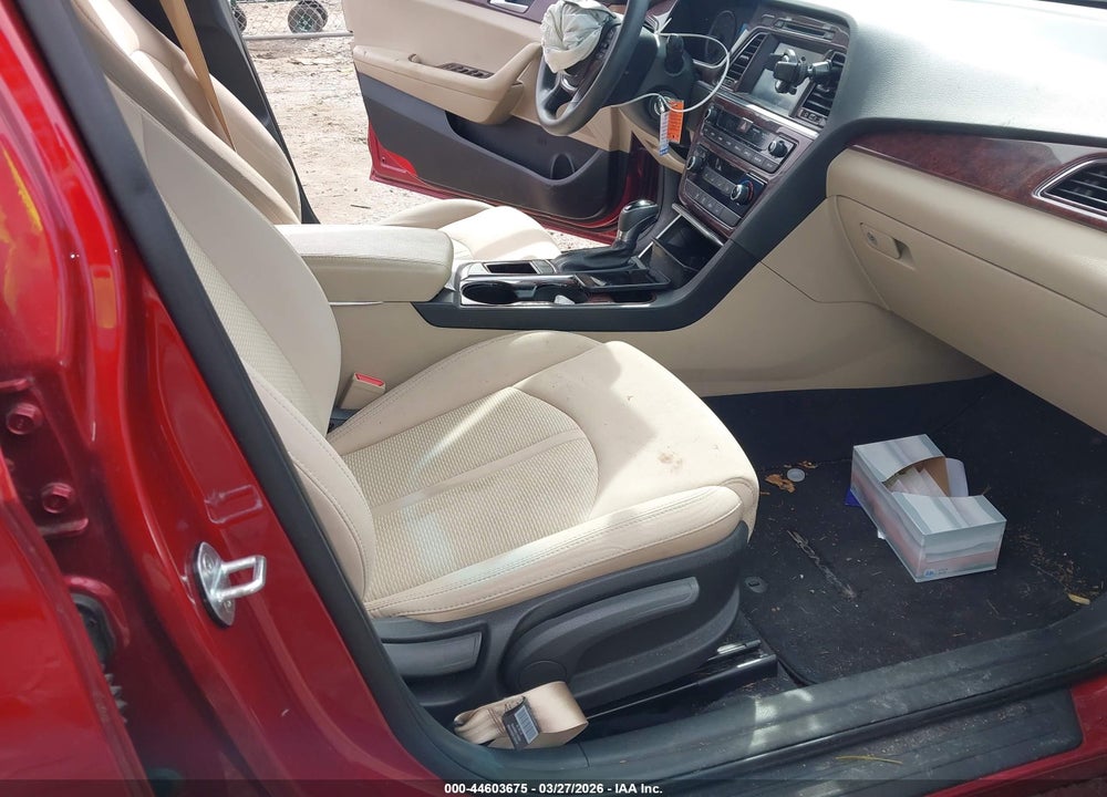 2016 HYUNDAI SONATA SE VIN: 5NPE24AF5GH307803