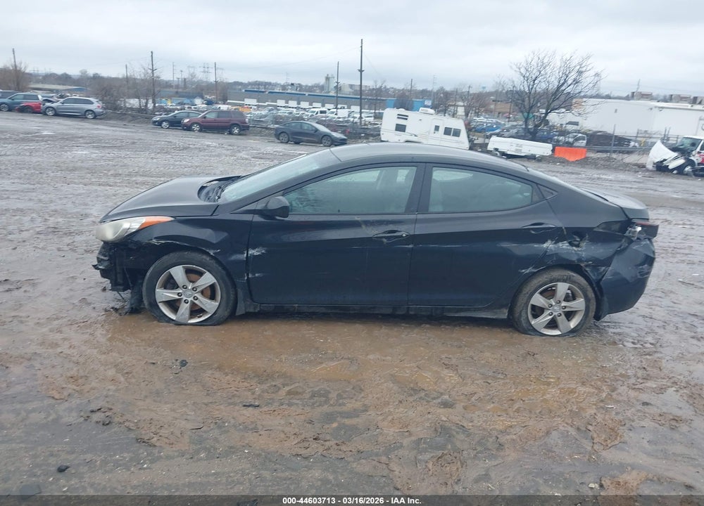 2013 HYUNDAI ELANTRA GLS/LIMITED VIN: KMHDH4AE1DU551754