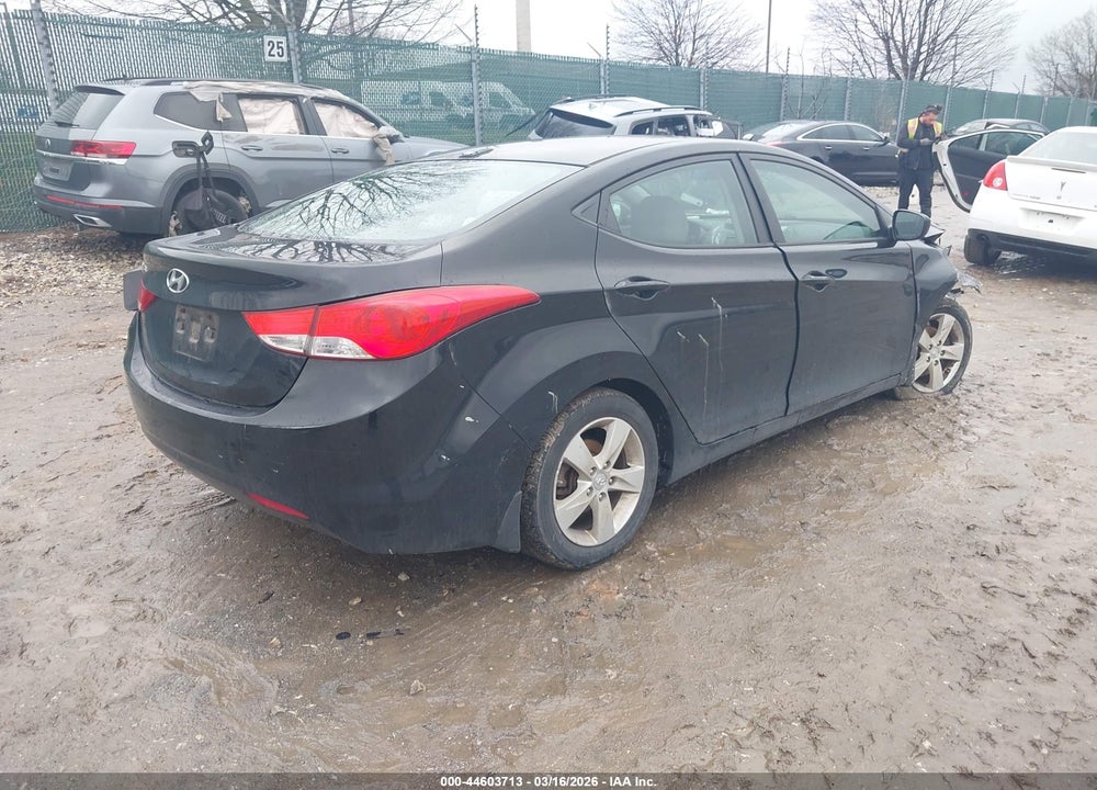 2013 HYUNDAI ELANTRA GLS/LIMITED VIN: KMHDH4AE1DU551754