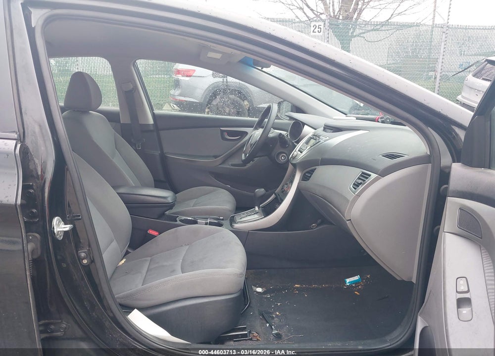 2013 HYUNDAI ELANTRA GLS/LIMITED VIN: KMHDH4AE1DU551754