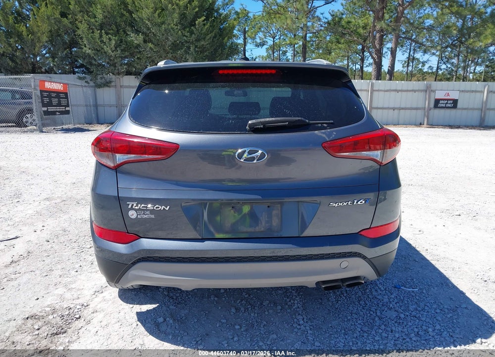 2017 HYUNDAI TUCSON SPORT VIN: KM8J33A21HU367681