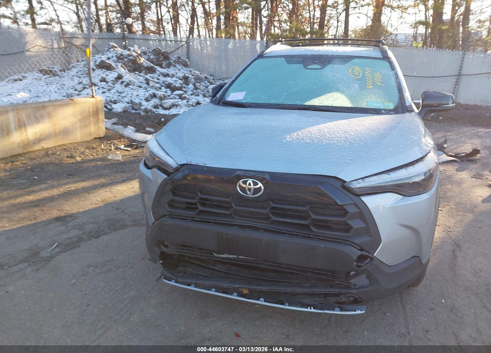 2026 TOYOTA COROLLA CROSS XLE VIN: 7MUDAABG4TV154250