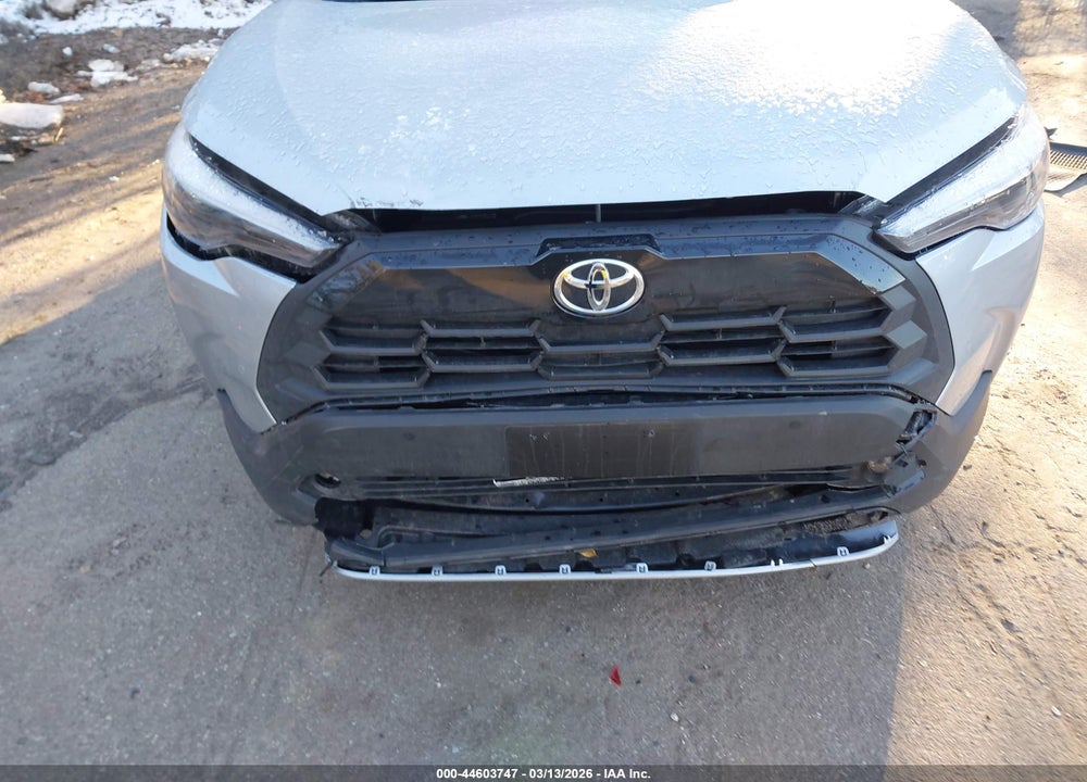 2026 TOYOTA COROLLA CROSS XLE VIN: 7MUDAABG4TV154250
