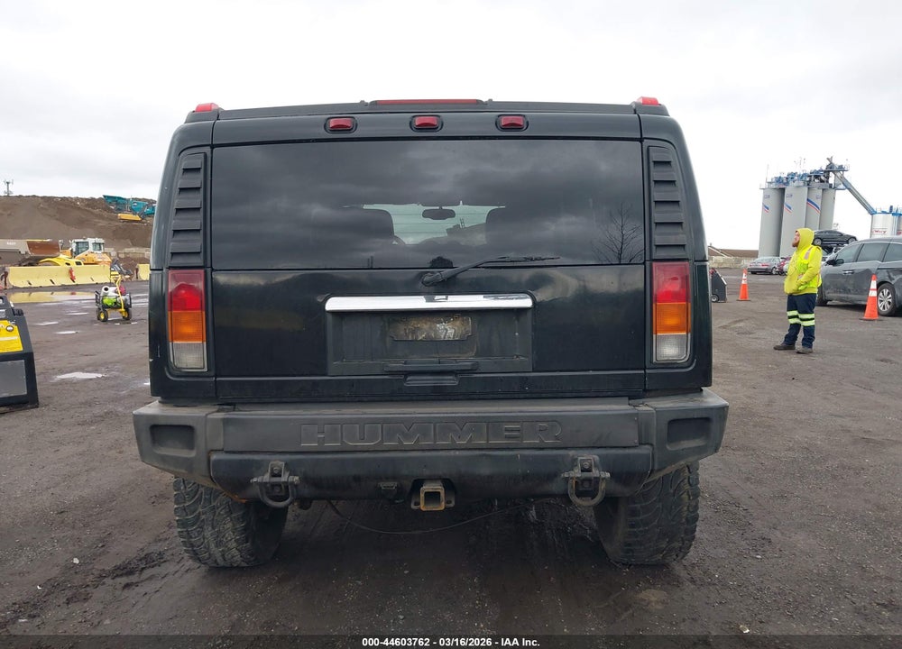 2003 HUMMER H2 VIN: 5GRGN23U83H118537