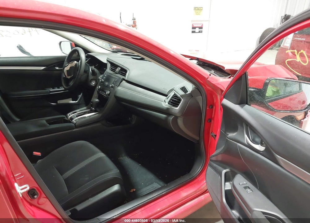 2018 HONDA CIVIC LX VIN: 2HGFC2F50JH529382
