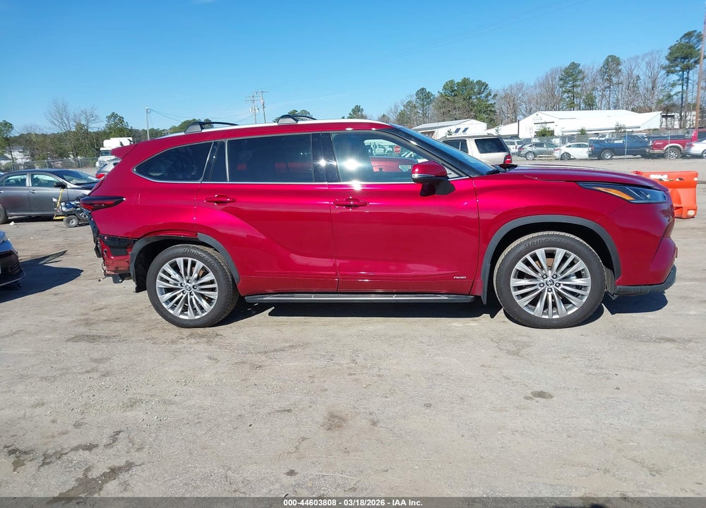 2025 TOYOTA HIGHLANDER HYBRID PLATINUM VIN: 5TDEBRCHXSS662772