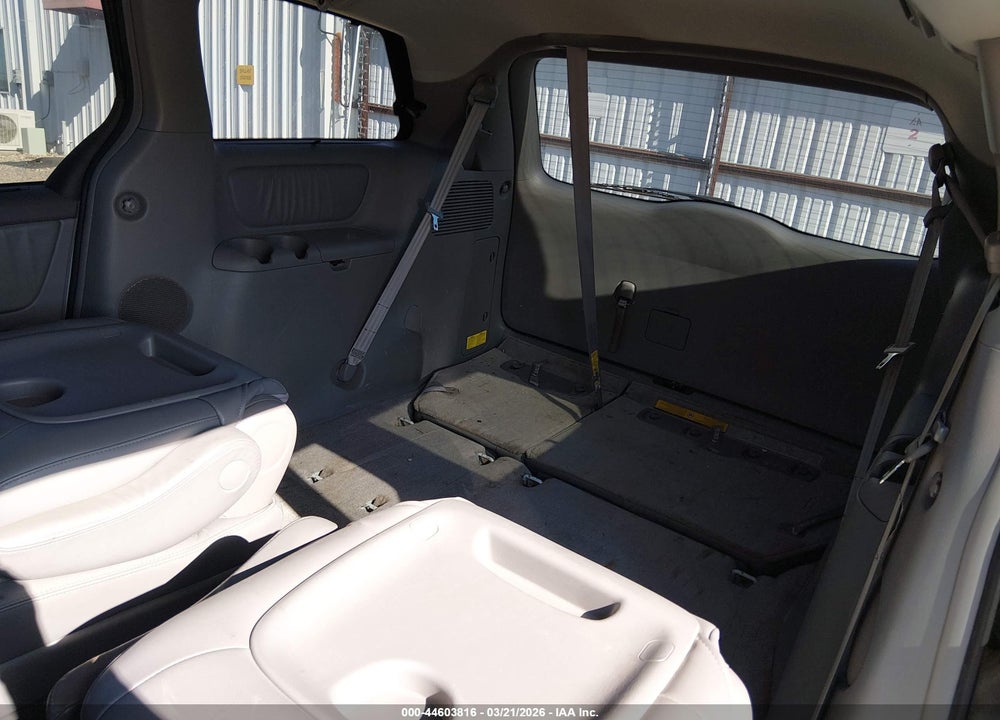2009 TOYOTA SIENNA XLE VIN: 5TDZK22C49S267043