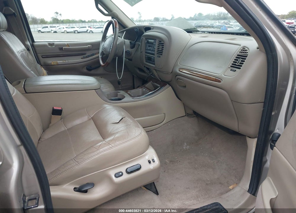 2002 LINCOLN NAVIGATOR VIN: 5LMEU27RX2LJ04094