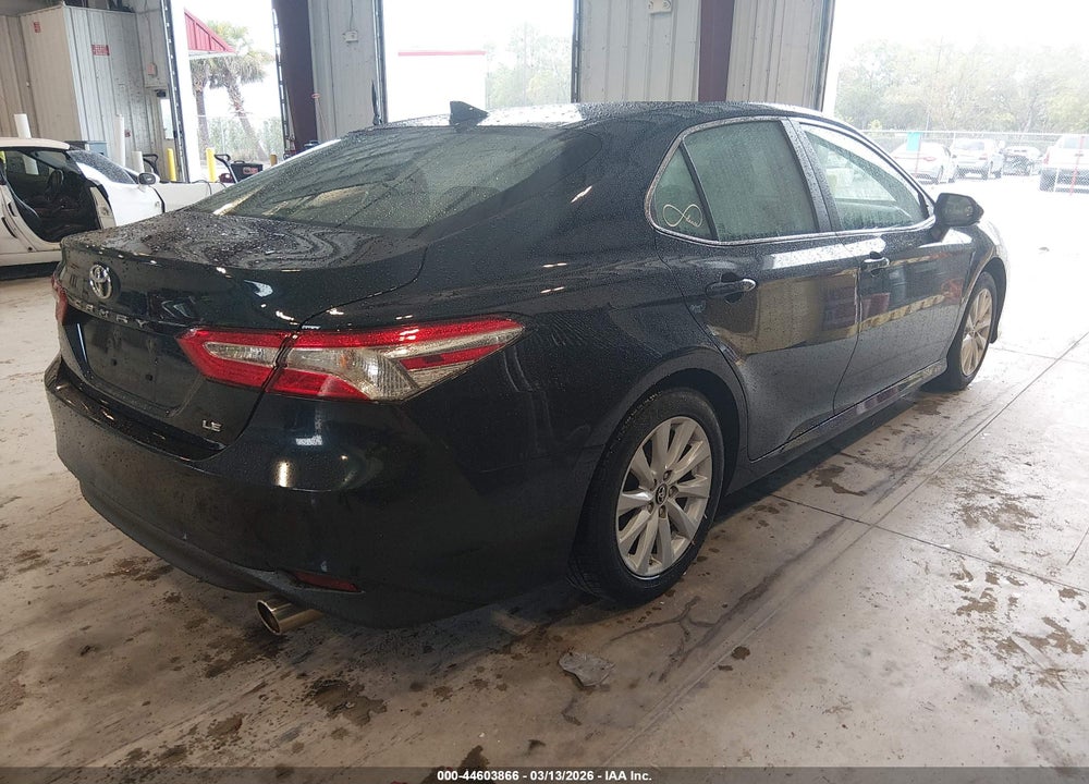 2019 TOYOTA CAMRY LE VIN: 4T1B11HK7KU690032