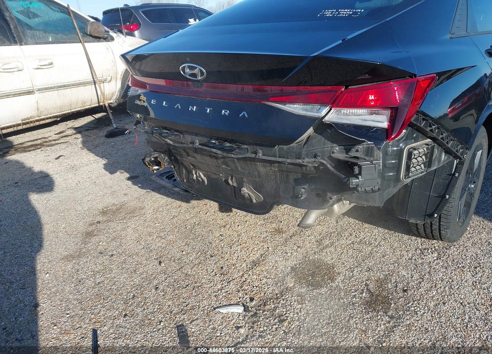 2021 HYUNDAI ELANTRA SEL VIN: KMHLM4AG7MU128170