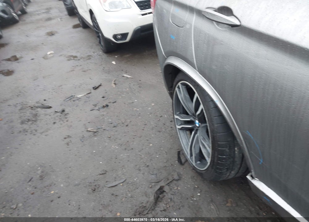 2016 BMW X5 M VIN: 5YMKT6C58G0R79357