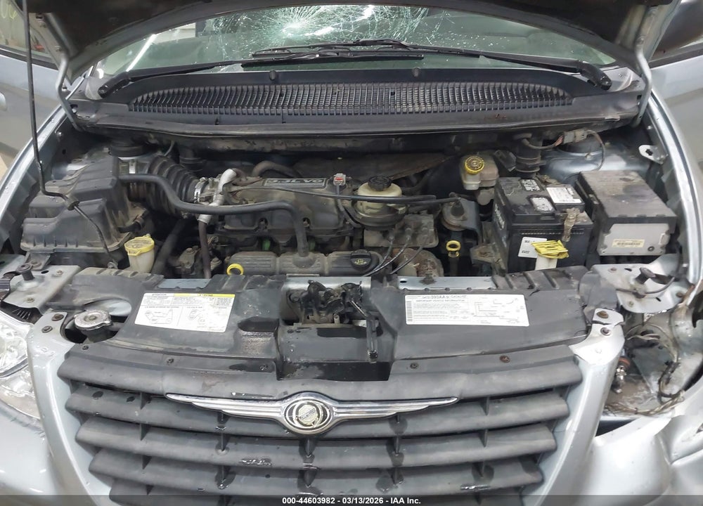 2006 CHRYSLER TOWN & COUNTRY VIN: 1A4GP45R66B558953