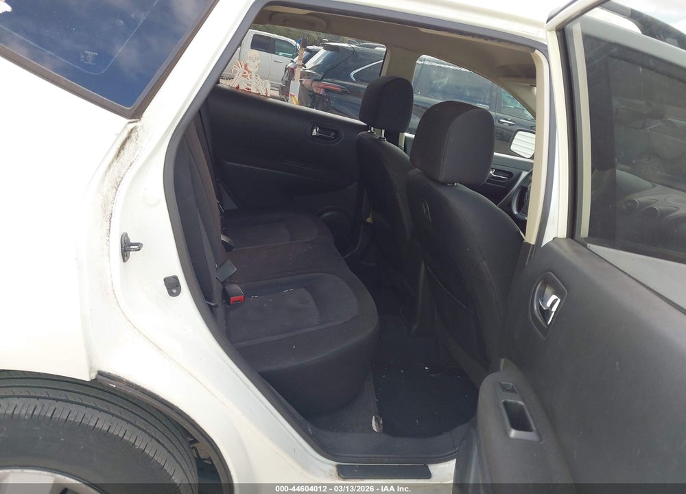2014 NISSAN ROGUE SELECT S VIN: JN8AS5MTXEW606589
