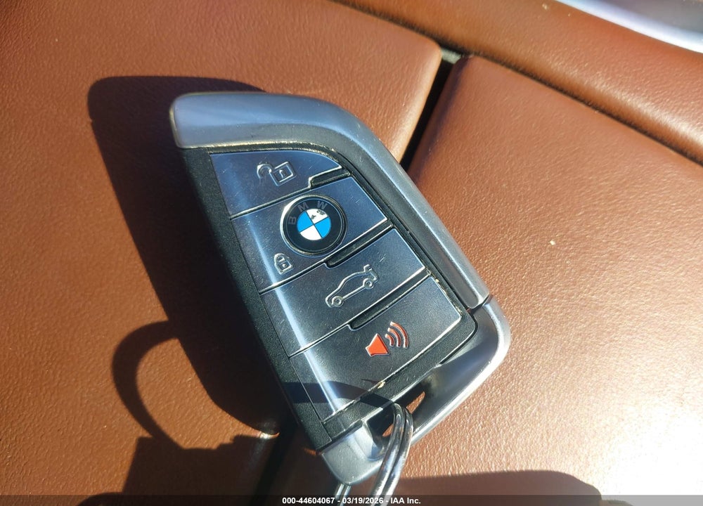 2019 BMW 740E XDRIVE IPERFORMANCE VIN: WBA7J2C51KB246462