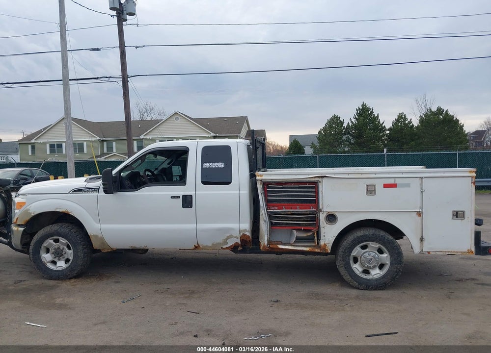 2011 FORD F-250 XLT VIN: 1FT7X2B65BEC17055
