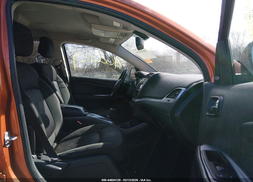 2011 DODGE JOURNEY MAINSTREET VIN: 3D4PG1FG7BT552592