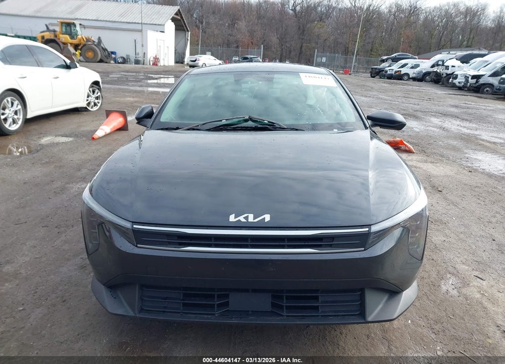 2025 KIA K4 LXS VIN: 3KPFT4DE0SE013498